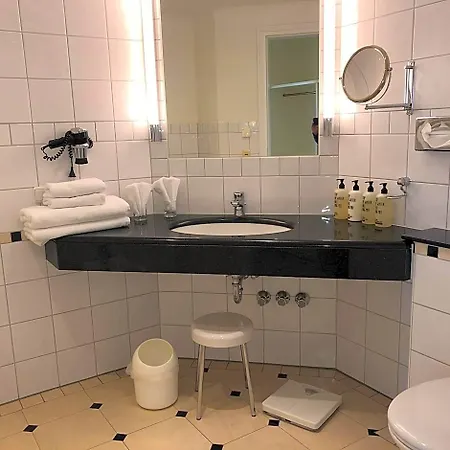 Scherf Hotel 3*